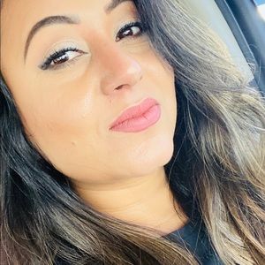 Meet your Posher, Jasmin